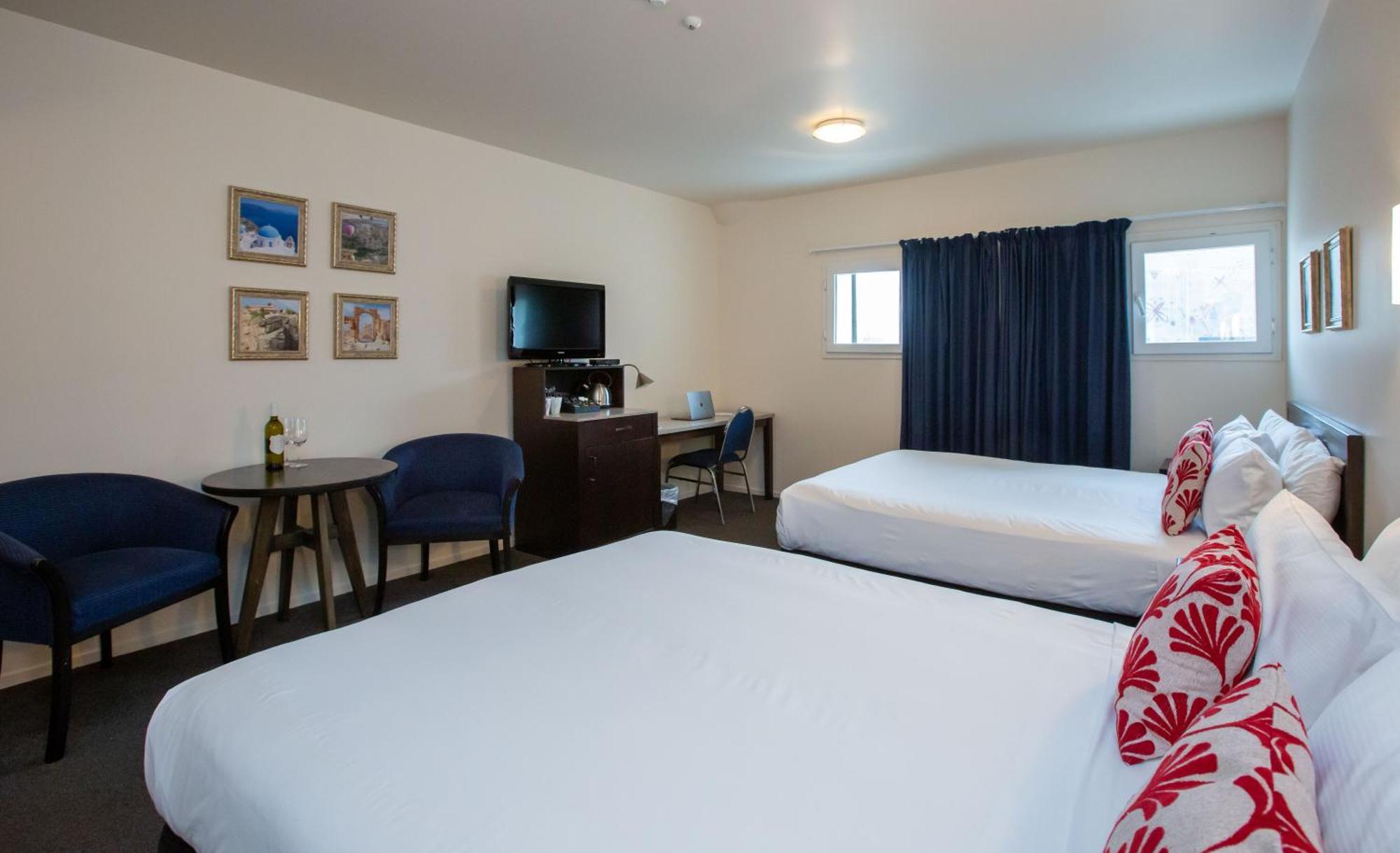 Distinction New Plymouth